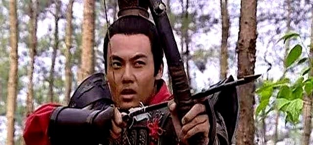 易中天曾提出一个惊人观点：西汉战神霍去病23岁暴毙背后，竟藏着比匈奴更可怕的"催