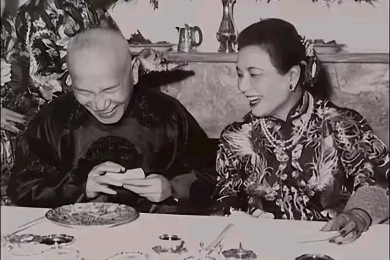 如果说，在1975年死去的蒋介石梦想回大陆安葬还有一丢丢可能的话；那么，《沉默的