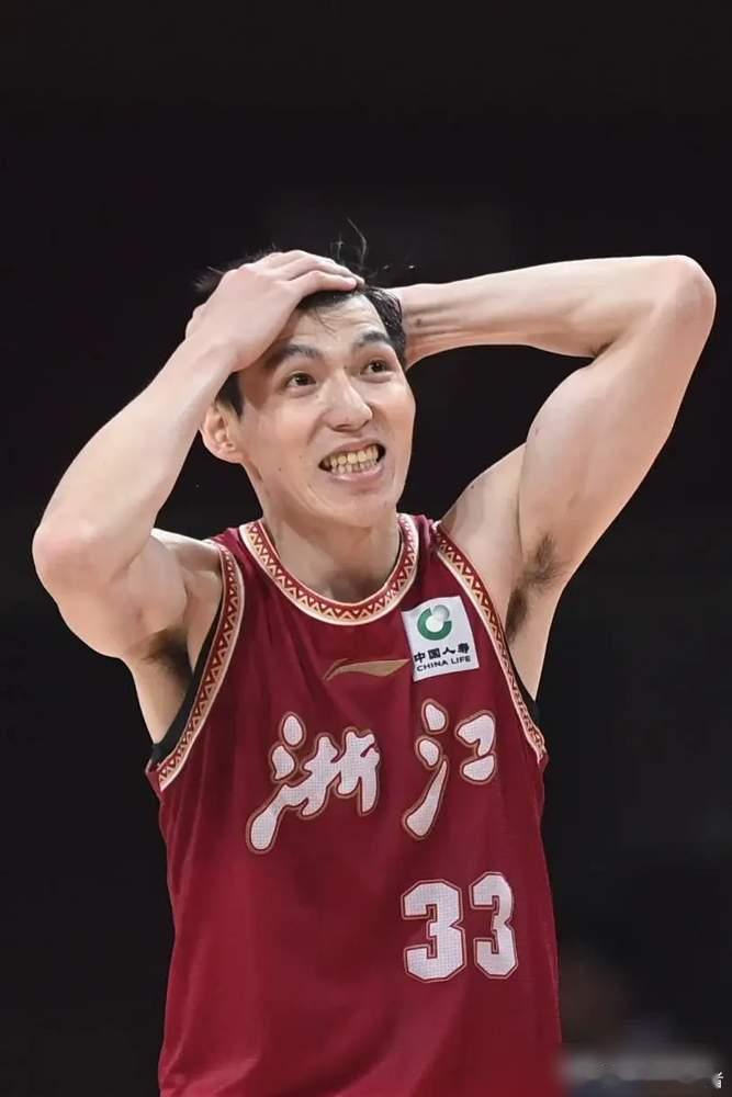 浙江稠州男篮核心后卫吴前，不太愿意接受E类老将合同，他更倾向于D类顶薪合同。对于