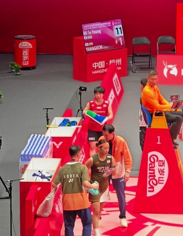 你这个残暴的小安子，今天不演戏了[滑稽笑]，果然第二局安洗莹🇰🇷就开始发威了