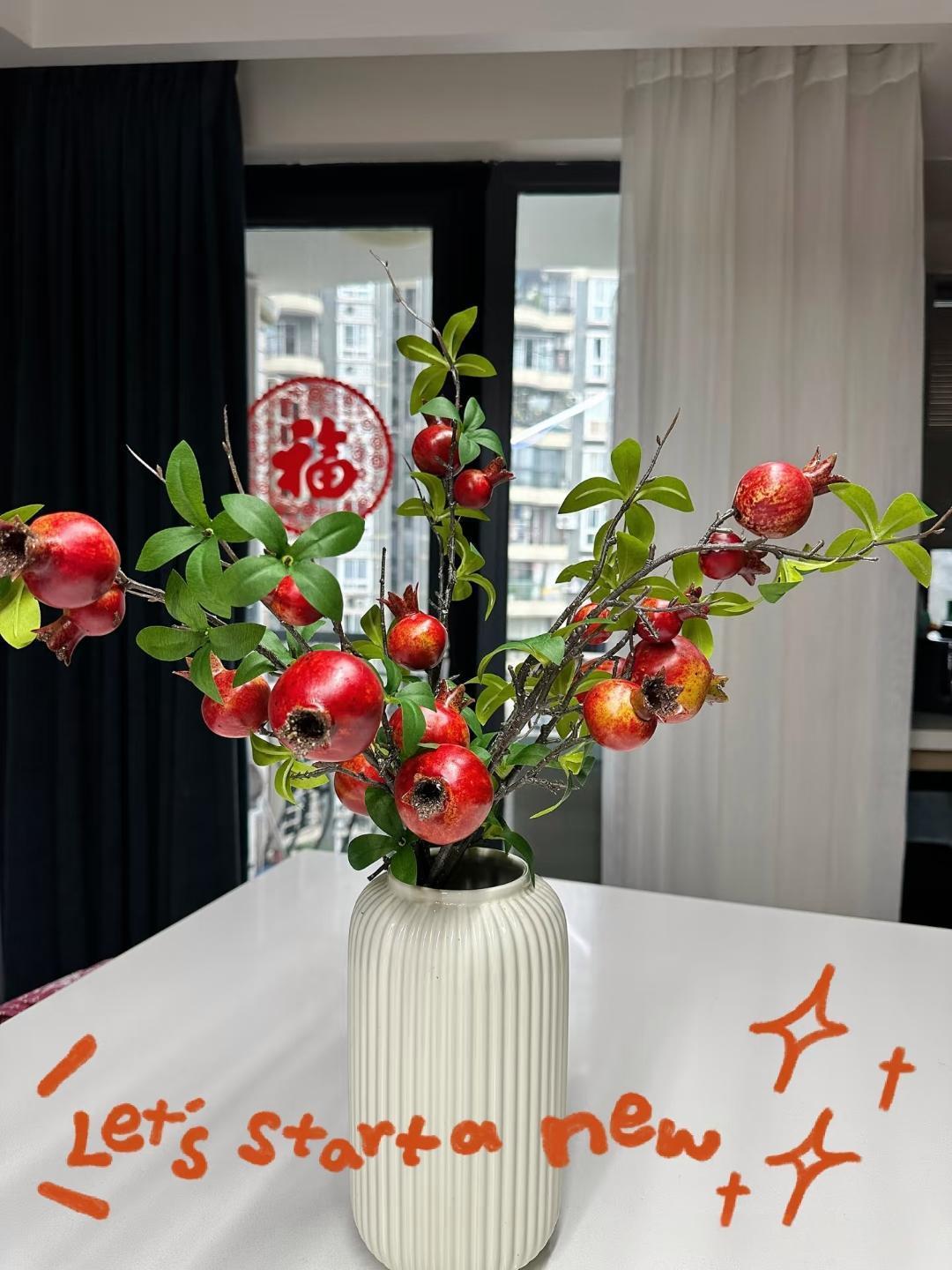 一男同事谈了个女朋友，睡了，分手了。前不久，那女孩竟然阴差阳错的经人介绍和他亲姨