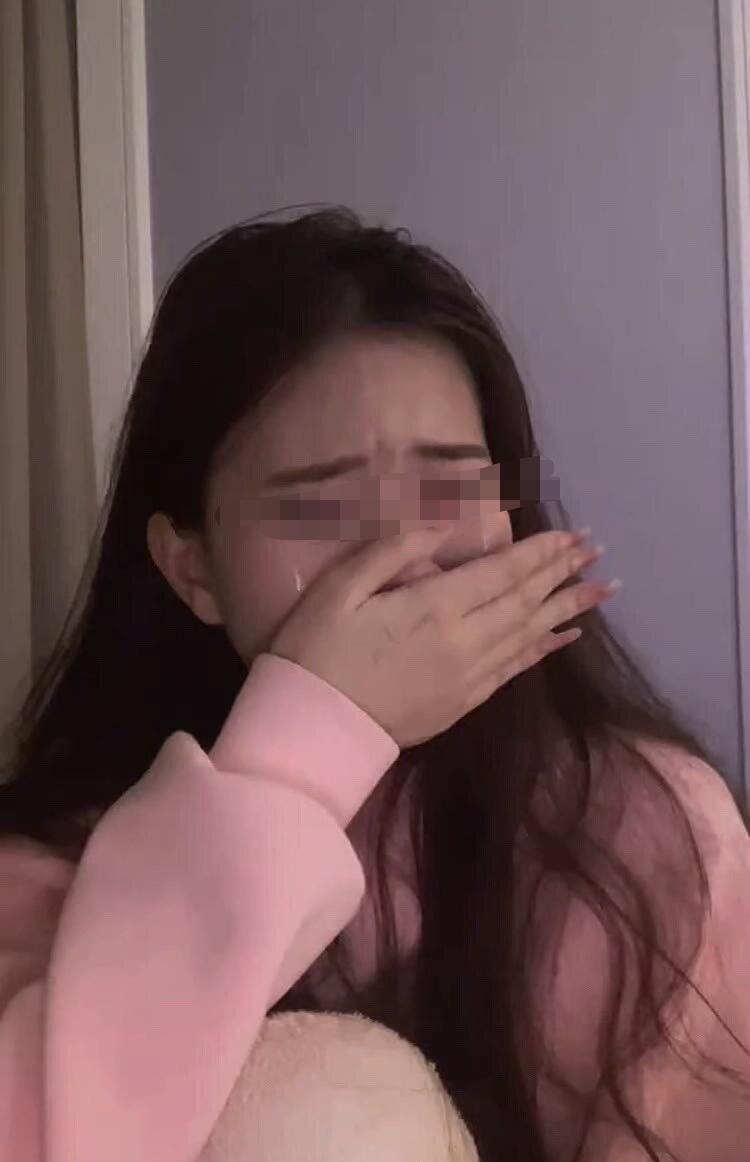 广东，18岁女子分4次，网贷了1300元，可钱没还完，她的抑郁症复发，网贷逾期没