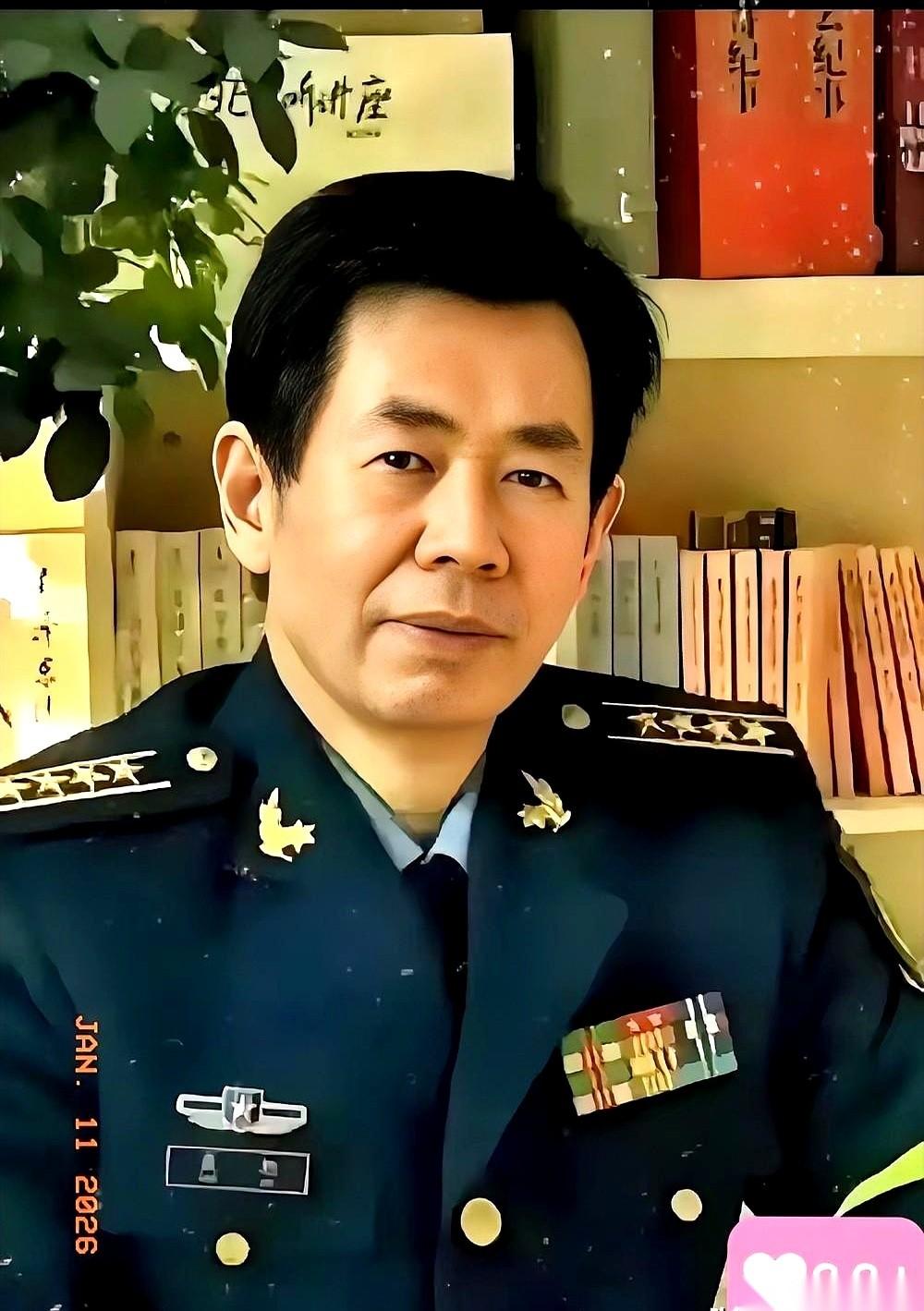 戴旭又被架起来了。就因为他说了几句硬话，捅破了那层不想让人看的窗户纸，直接把一