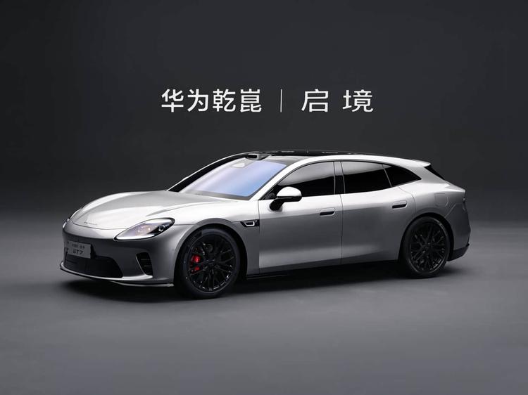 我每月退休金7千多，到北京给儿子看孙子7年，儿媳妇要换车，在看车现场听到儿媳妇的