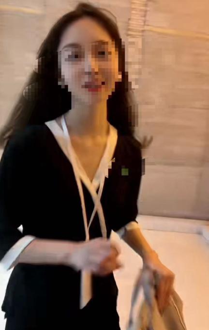 这个段子太扎心了！月入3万的程序猿，叫了一个“按摩女”上门服务。期间，程