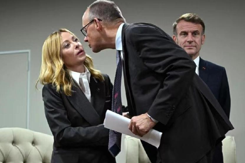 德国“弃法亲意”，欧盟权力格局彻底生变！2月15日，法新社报道:“欧盟传统