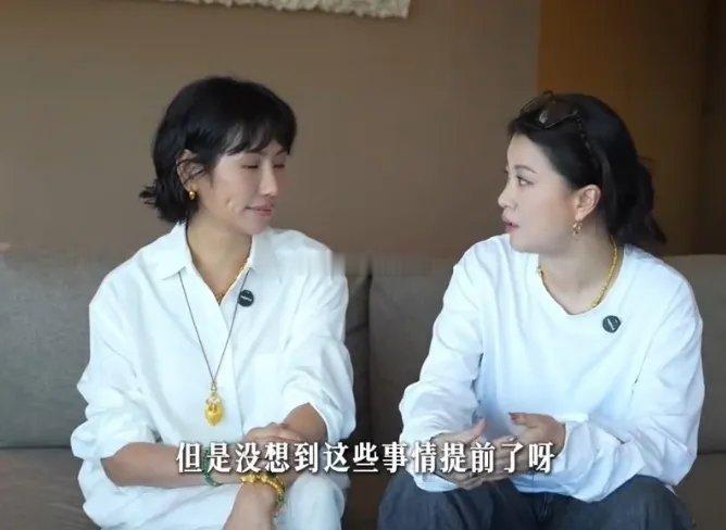 笑死！！！李嘉格本来准备官宣离婚当天发新歌，结果没想到事情提前了。李嘉格：“本来