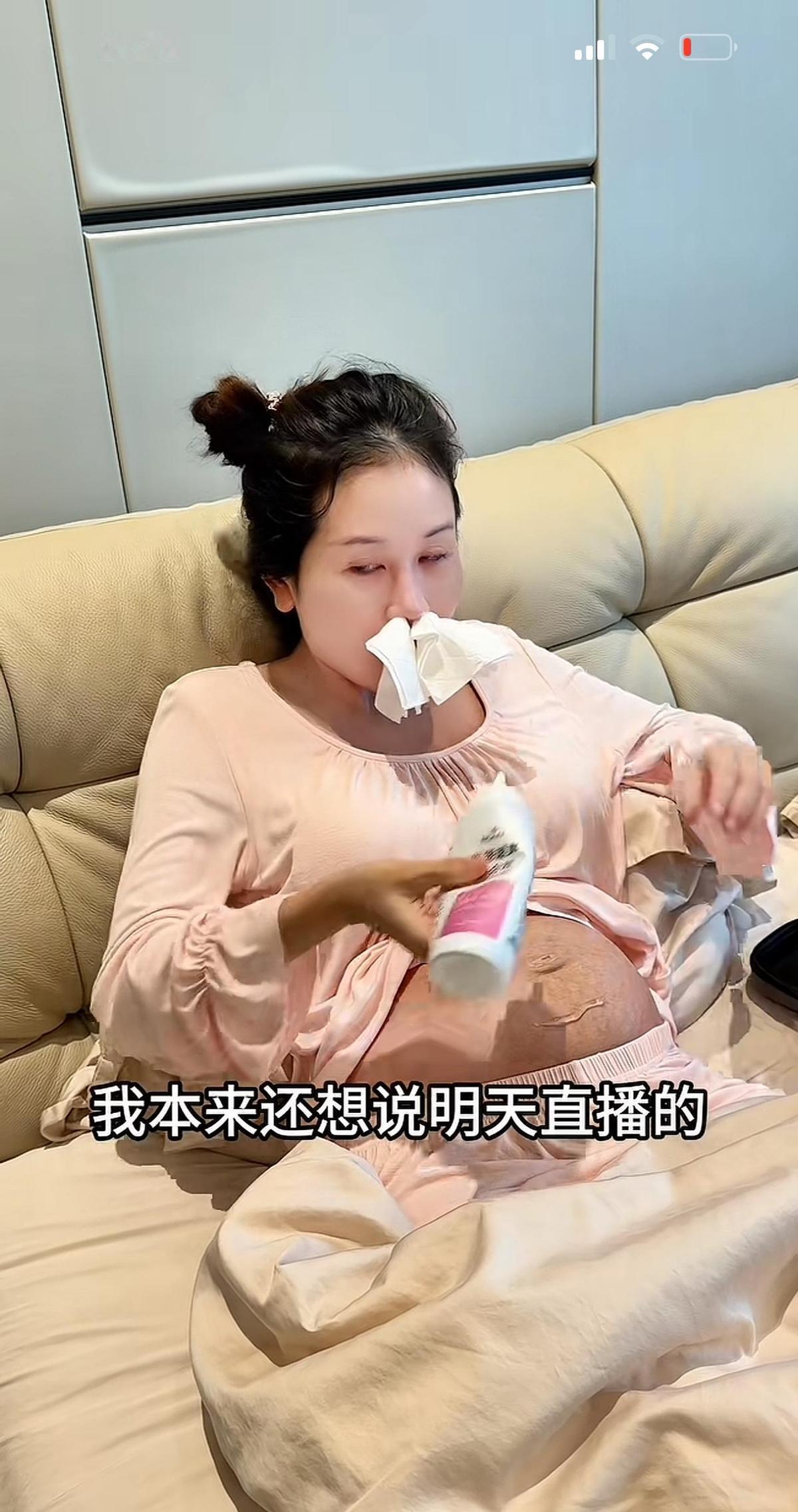 怀着老五、挺着6个月大肚还要拼命工作，甚至都累到“见红”了，宋玉希这到底是在拼什