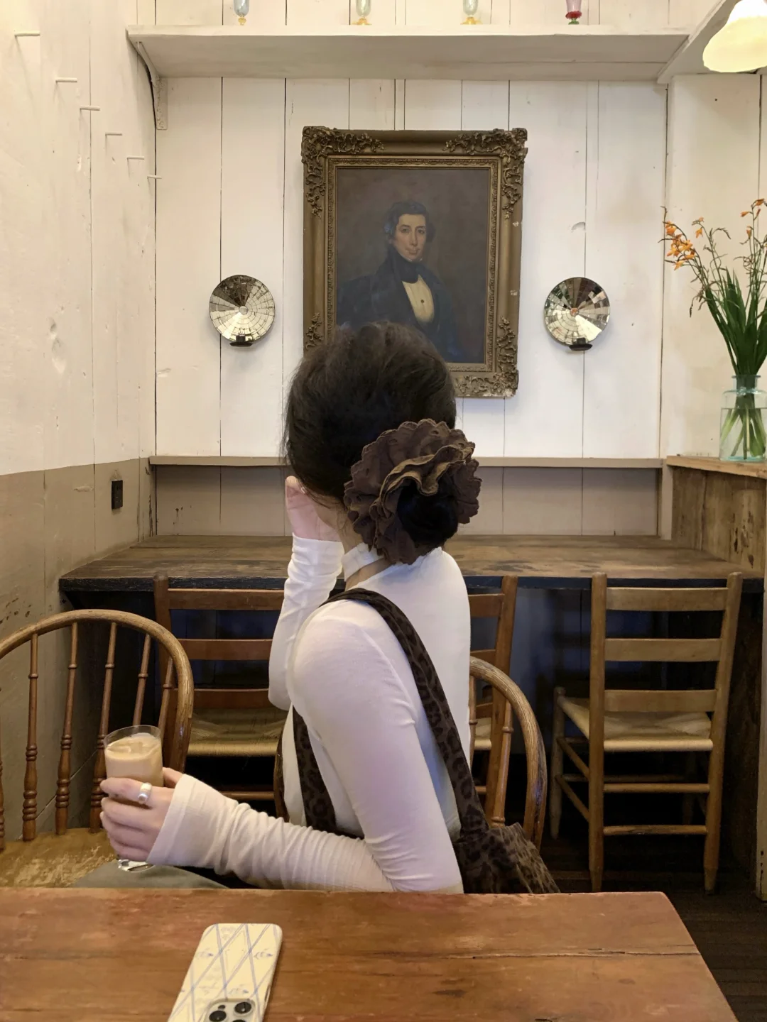 存一些咖啡店拍照pose☕️