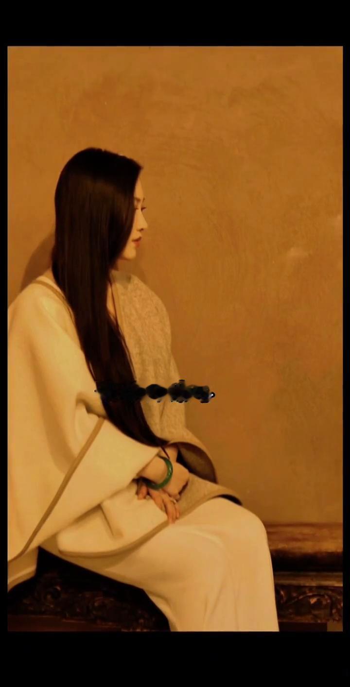 有一个词叫阳谋无解，意思是极度坦诚的人任何人都奈何不了他。这种人打的就是明牌，允