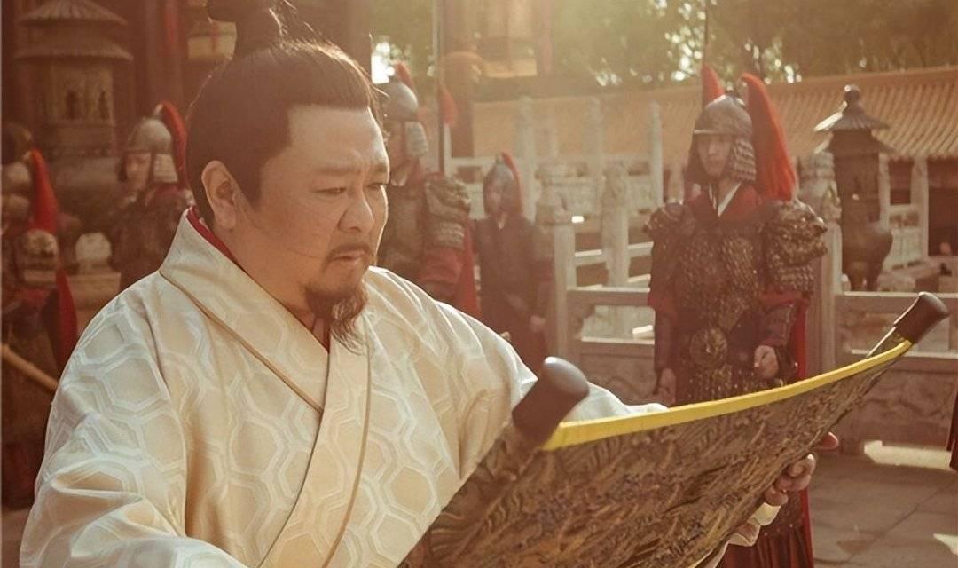 1424年朱棣在军中离世,距离北京1000公里,朱高炽面临着四重考验。1424