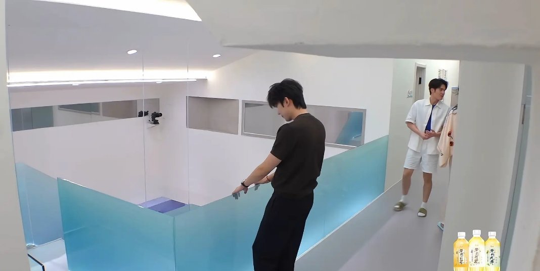 代入一下，其实肥陈在小屋是窒息的心动的信号​​​