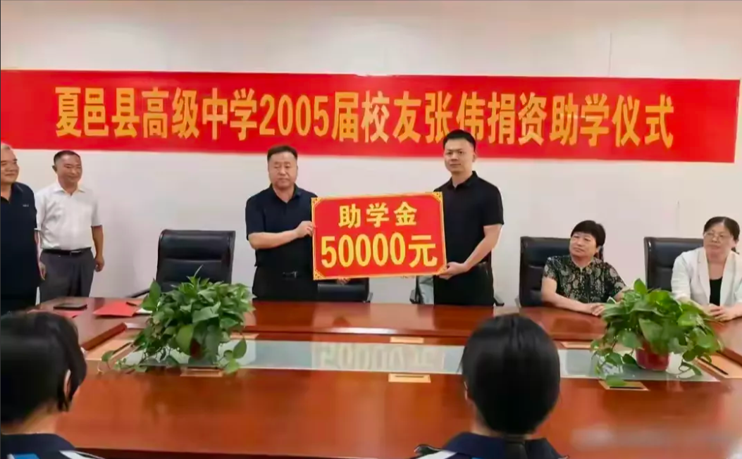“张伟跪母救人”最新后续来了：张伟5次下水救5人，不仅获得了多个荣誉称号，还获
