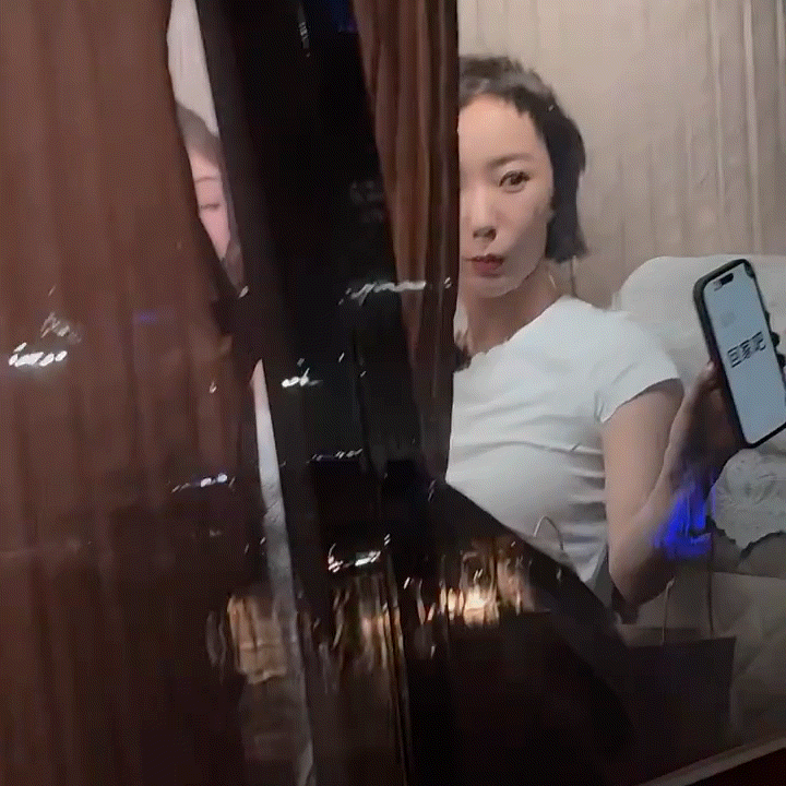 长沙暴雨王珞丹劝粉丝回家王珞丹用最简单的方式诠释了“爱有回应”！长沙暴雨中，粉