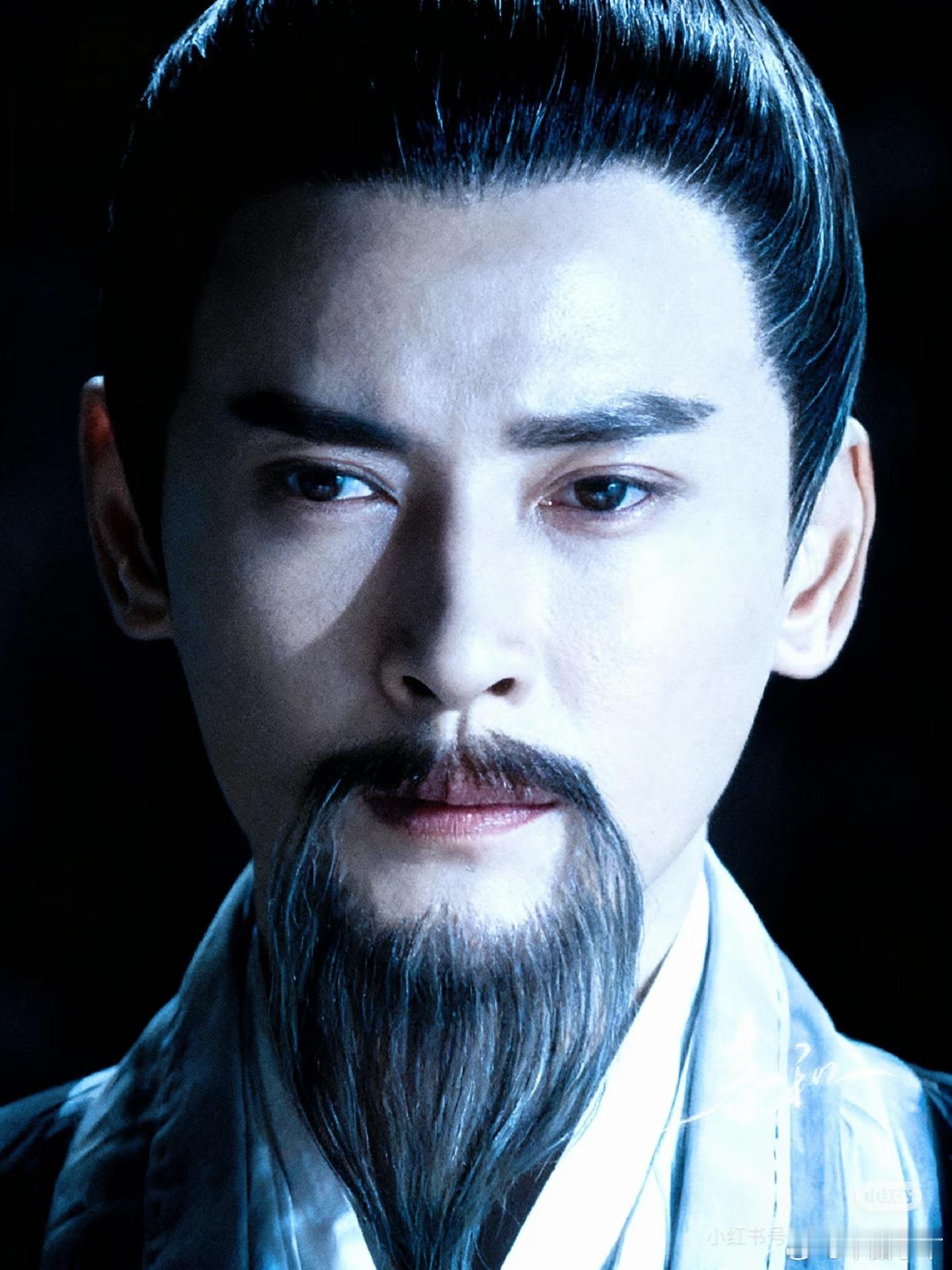 韩栋是世界上最适合贴胡子的男明星，一贴去油