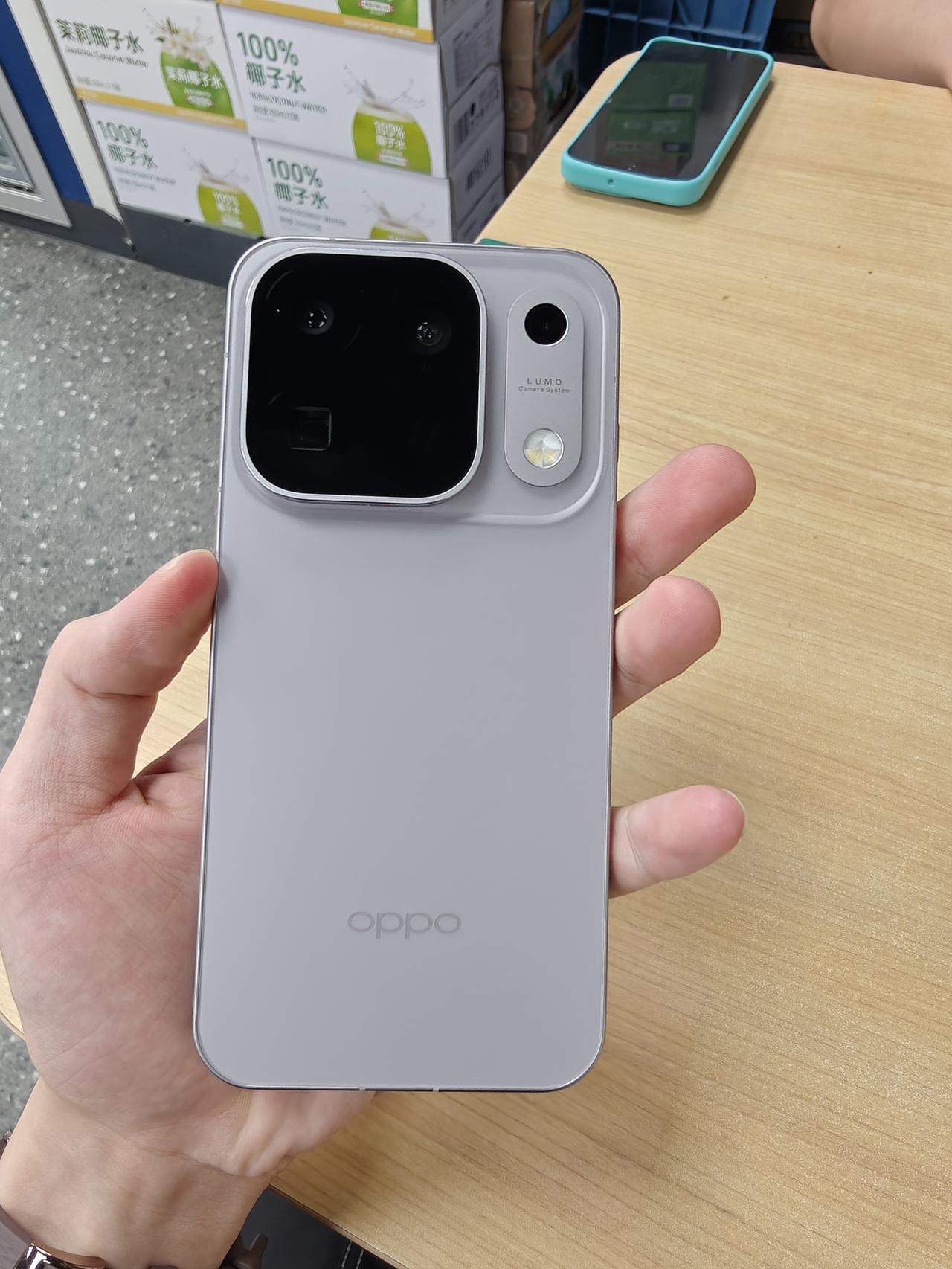OPPOFindX10ProMax用了一天，有些话不得不说提前拿到了OPP