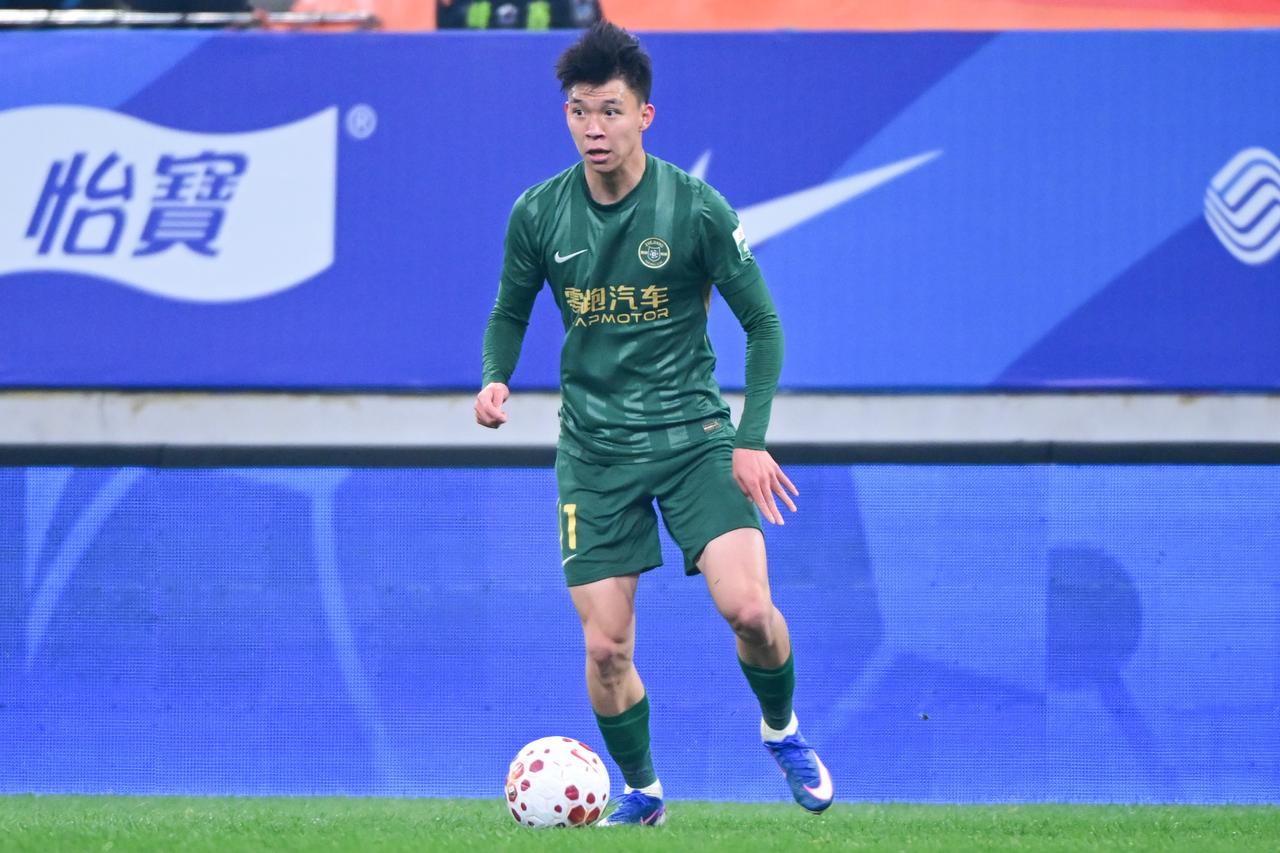 德转更新中超本土球员身价：王钰栋180万欧第一，朱辰杰100万第2，李昊身价暴涨