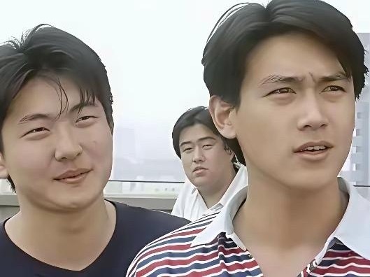 陆毅身边的眯眯眼男人是郭京飞？压根没认出来。