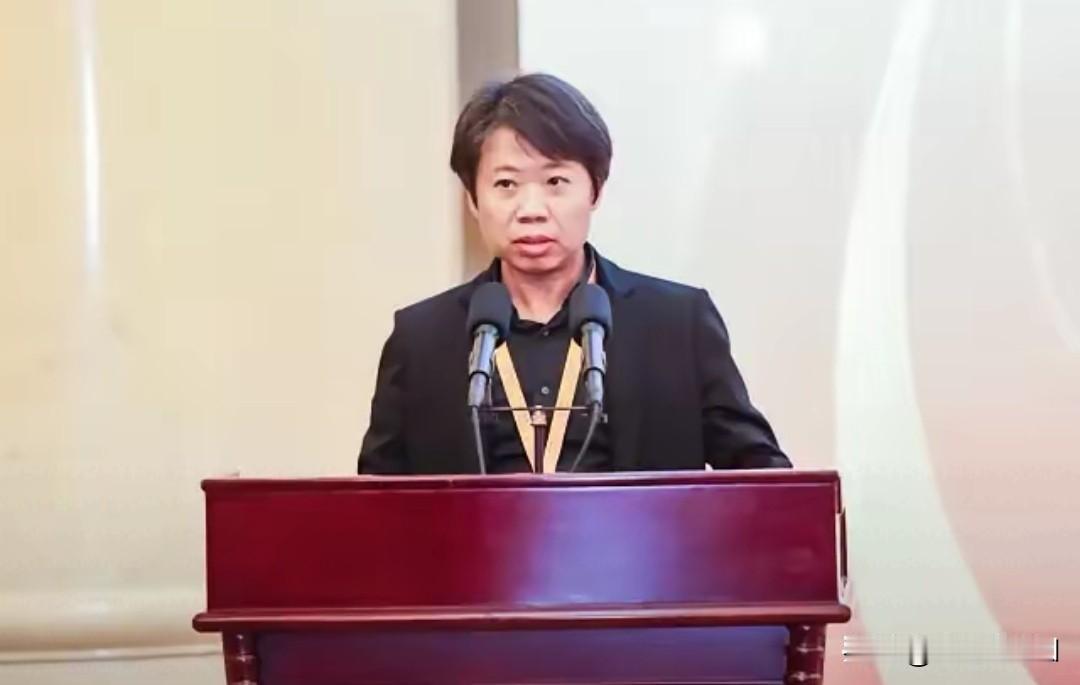 5月14日台湾青年联合会理事长何溢成一番言论在两岸网络掀波澜。何溢成实打实