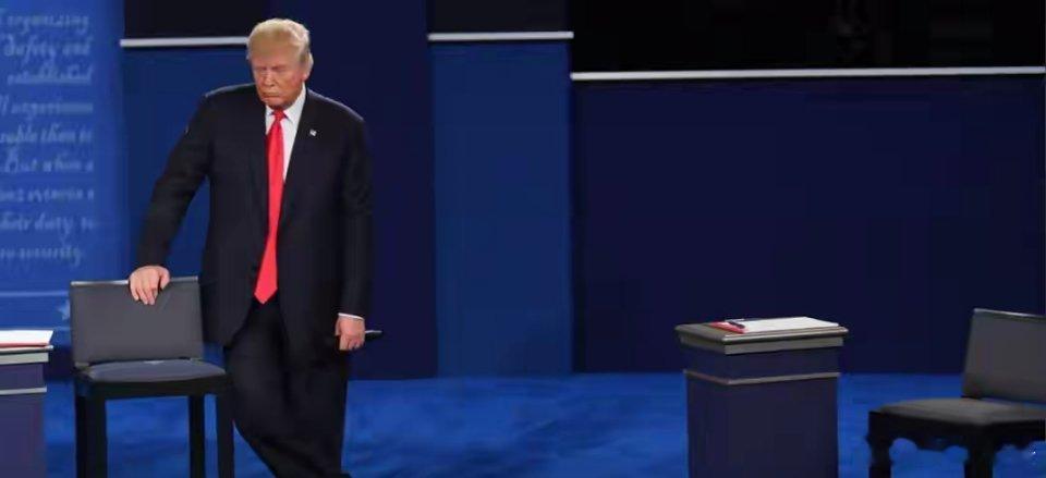 还想打伊朗？48小时内，特朗普遭遇两次打击，快要当不成总统了！双航母出动，上百架