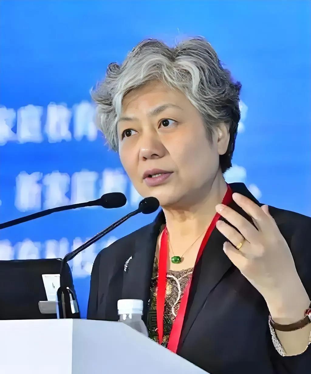 李玫瑾教授说：“最快搞垮一个孩子的方法，就是父母的语言。你再不写作业，明天可就要
