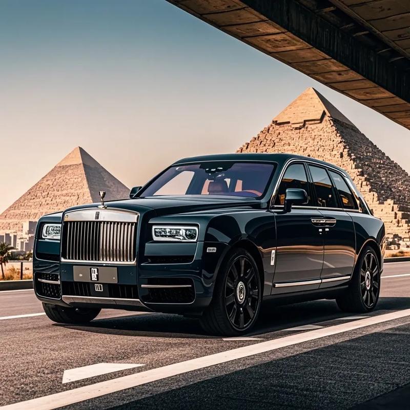 我朋友那辆库里南，去年冬天在北方，一箱油加到跳枪，有时候就跑个二百公里出头，油箱