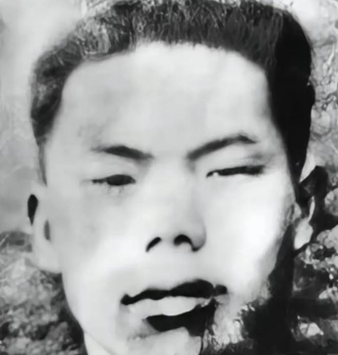 1952年，志愿军战士倪祥明睡不着，便出去巡逻，突然，山下竟传来了铁器的叮当声，