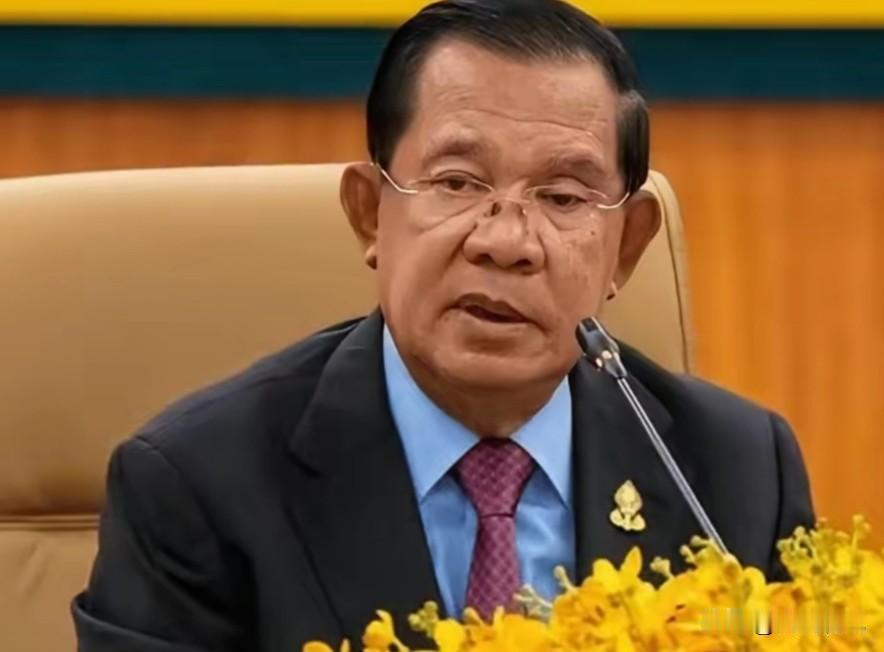 既然选择了美国，那就请坚持到底！我们绝不插手，就要静静看着这出“美式救援”的笑话