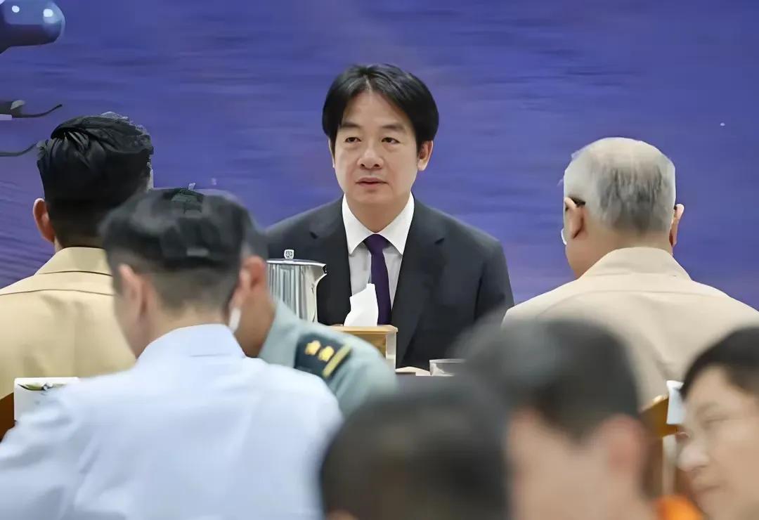 赖清德够狠的，叫卓荣泰删除地方的预算高达差不多30%，这让地方县市纷纷叫苦，民进