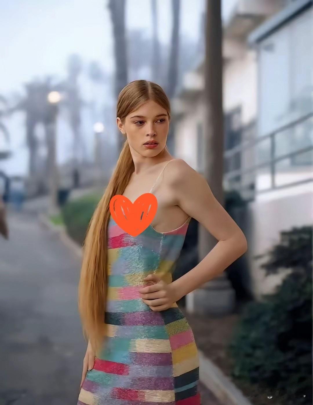 看，这就是马斯克卸载了QQ的儿子。他是马斯克长子泽维尔，2022年刚满18