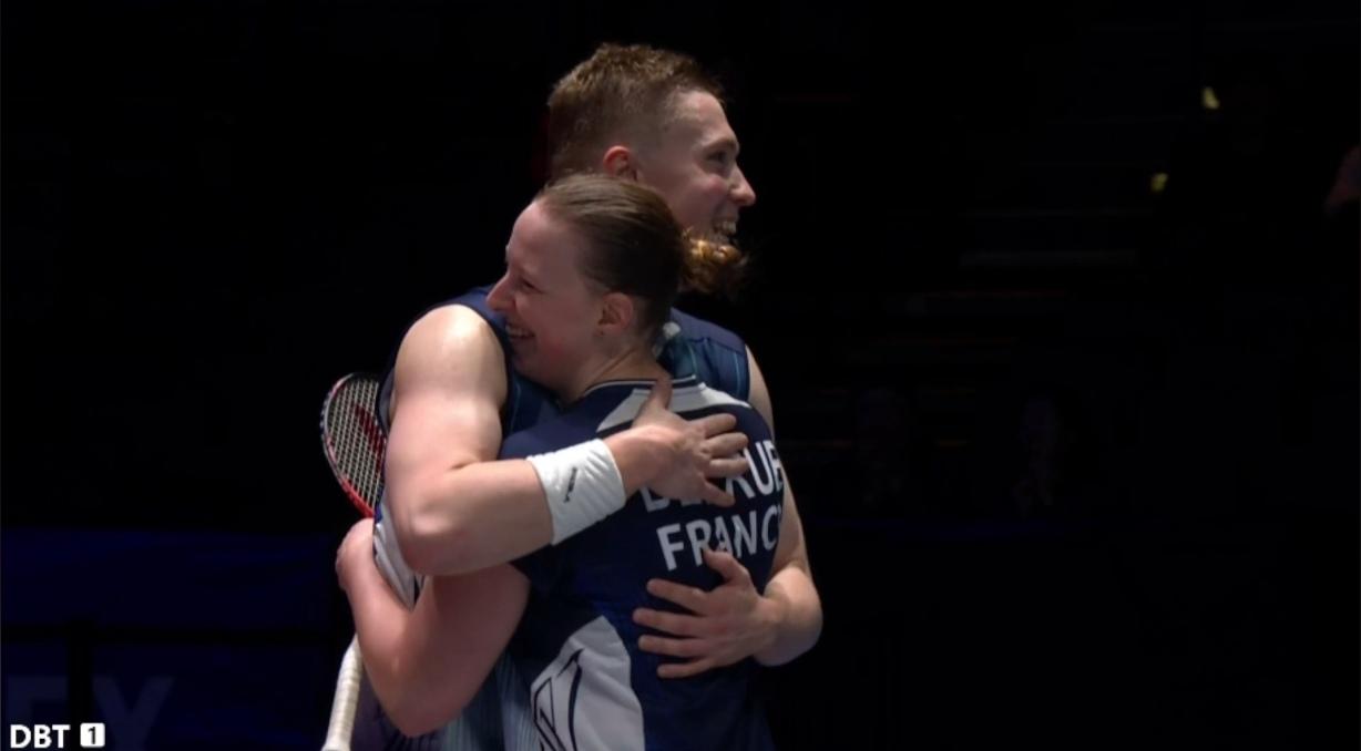 国羽本次全英赛战绩不佳，到目前为止，混双前两号种子冯彦哲/黄东萍和蒋振邦/魏雅欣