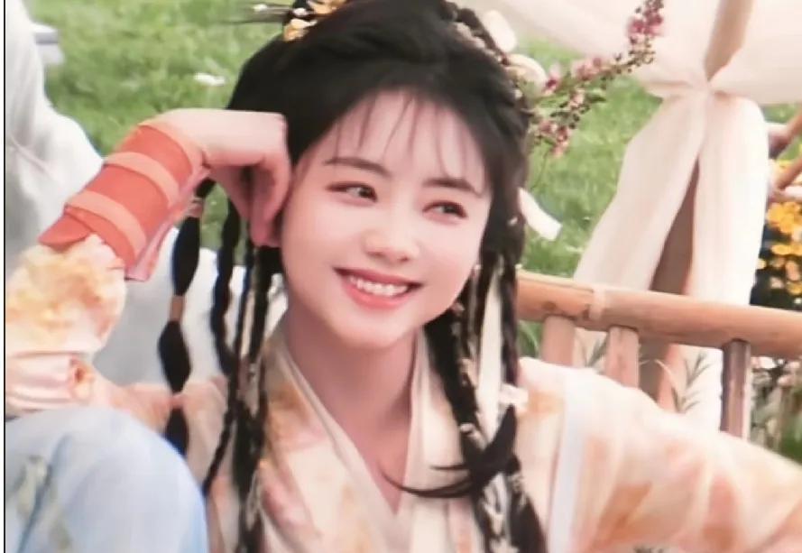 谭松韵的新剧没爆，但我反而更看好她了。不是因为演技。她的哭戏能让你隔着屏幕揪