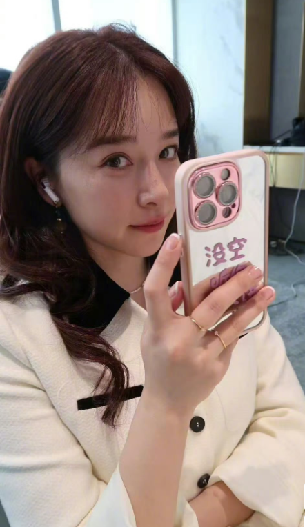 张雨绮沉默我能接受阚清子沉默我是真的接受不了，明明那么好的一个人，那么高兴的一