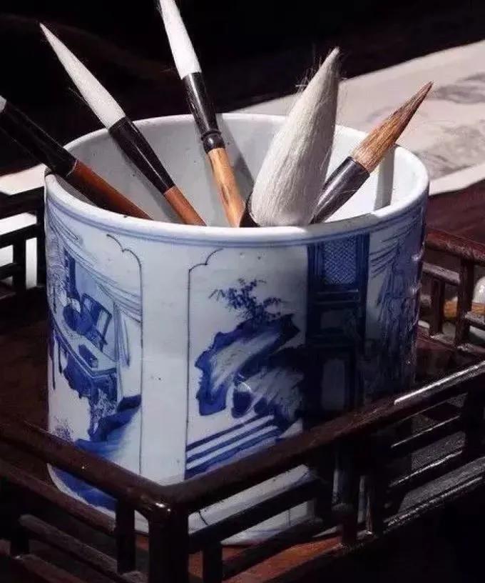 很有道理的一段话：“人要学会装傻，知道的多了，未必是好事，发现了真相，疼的是心，