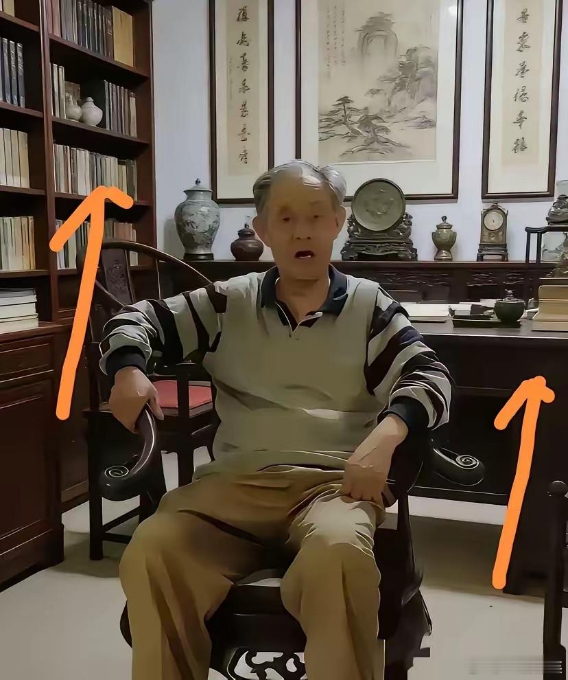 还挖吗？再挖承重墙要倒。南博的老院长，这回无意中“露了大富”！黄花梨太师椅，骆驼