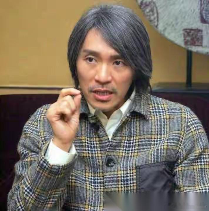 王晶说，我觉得他演的最好的一个镜头，就是大话西游里面，用照妖镜发现莫文蔚是，白骨