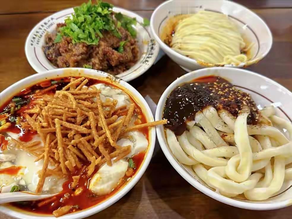 成都春熙路“6家老馆子”，当地人都爱吃，你知道几家1、西月城谭豆花2、陶德