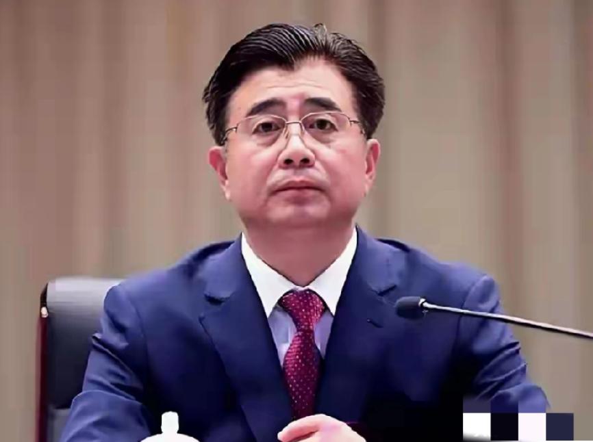 中国足协遭到怒批：全世界足球运动员都在忙，只有中国男足放长假！老伊万下课都三