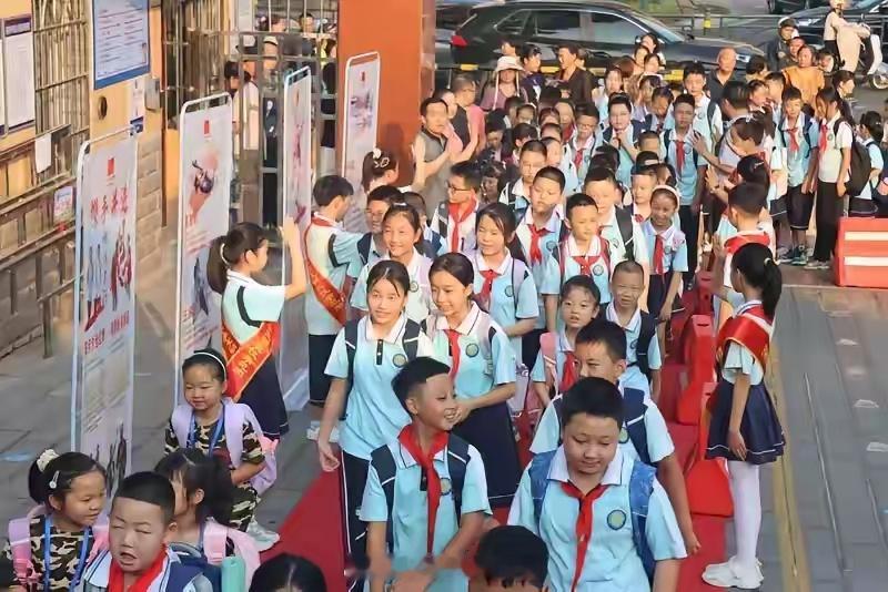 重磅信息！教育局下发通知：所有中小学双休不再“自愿补课”从本周开始，所有中小学将