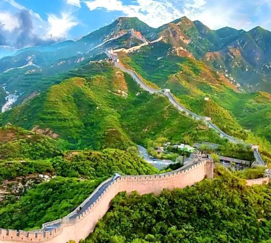 这位澳大利亚人离开中国之后，在社媒说了一句话：如果你仇视中国，那么亲自去看看吧。