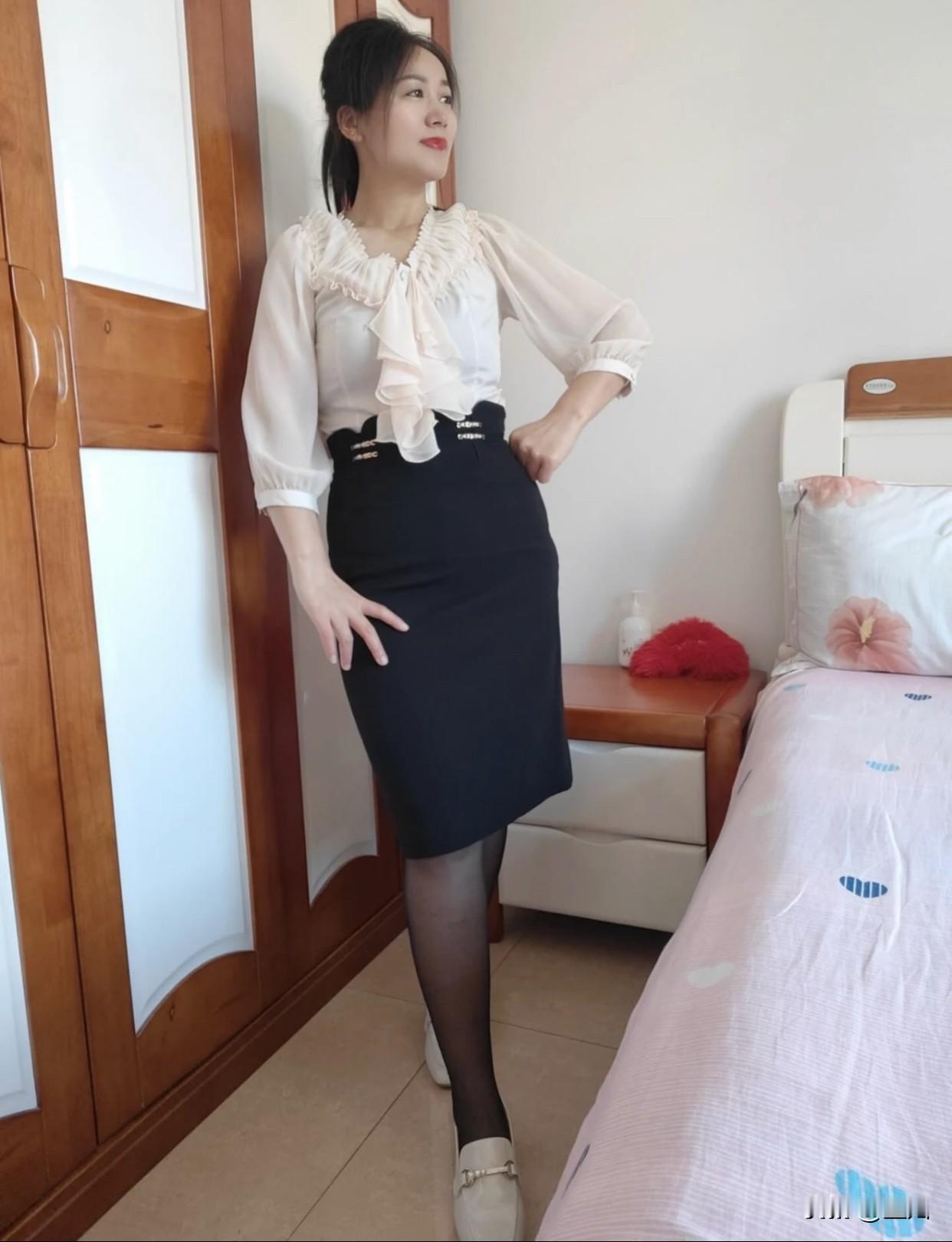 什么样的女人算自然美皮肤状态好，有健康的光泽，不是靠厚重粉底。