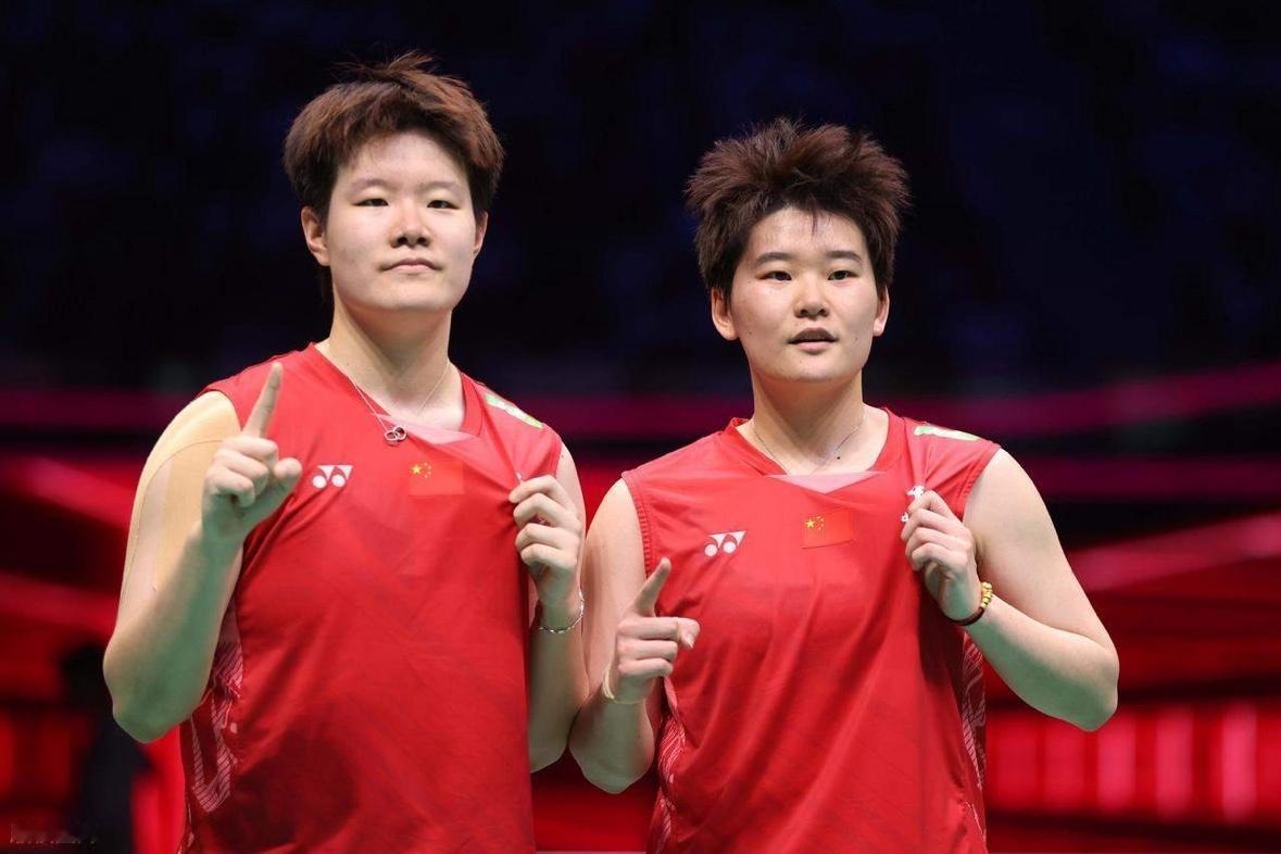 1-2！女双圣坛组合不敌韩国组合，无缘总决赛女双决赛。也是国羽今天首败！这场半决