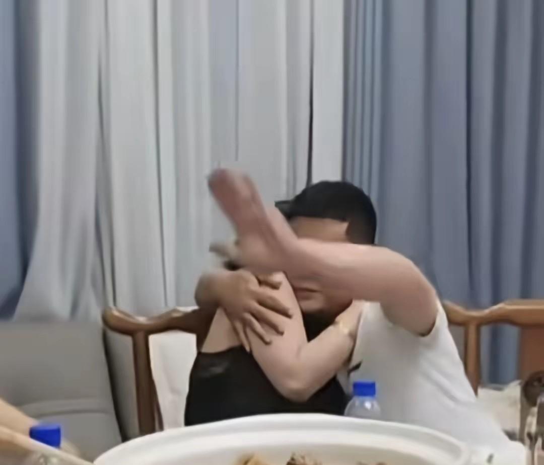 正式宣布:我们的同学聚会可能泡汤了。我们酝酿了大半年的同学聚会马上就要来临，没想