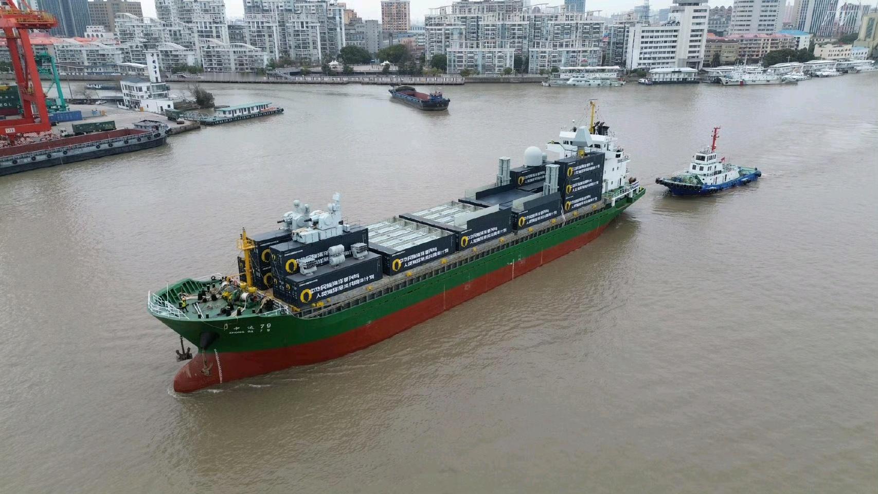 面对美军可能的海盗行为--全球登船检查、查扣商船的行为，下面的“辅助巡洋舰”才是