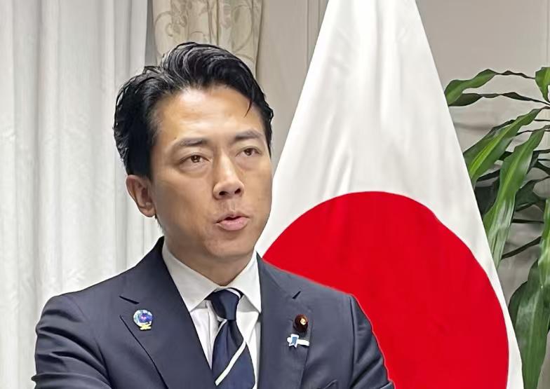 被堵门口，日本怕了！ 据NHK等多家日媒昨报道，日本防卫省7月21日发布消息