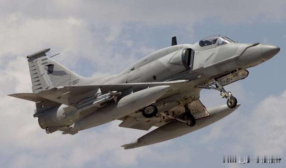 和第4航空旅的情况类似当“马岛战争”爆发的时候，布宜诺艾利斯空军第5航空旅使用的