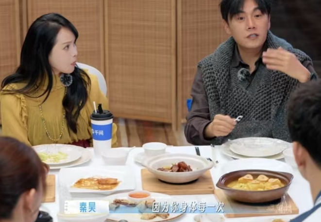 孙杨说自己饮食一直都很清淡健康秦昊：“可乐你敢喝吗？”孙杨：“不敢，我从来不
