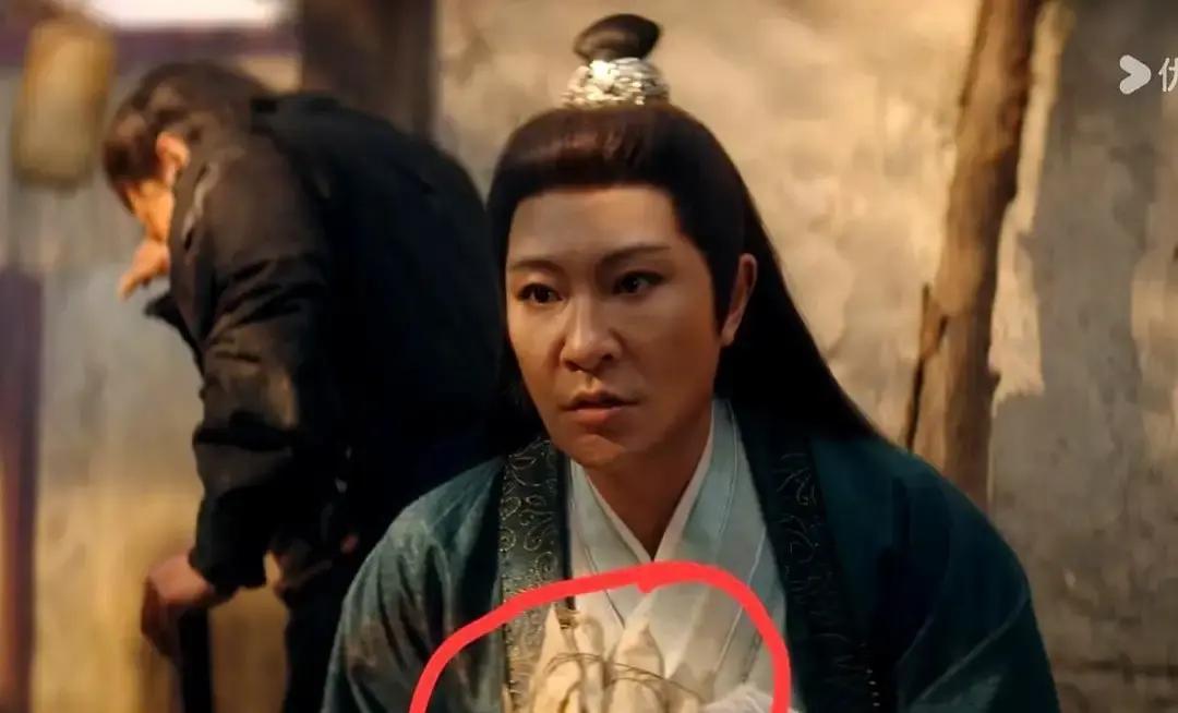 《长安二十四计》这剧火，真不是靠吹的。光一个藏兵巷的戏，就值得掰开细说。