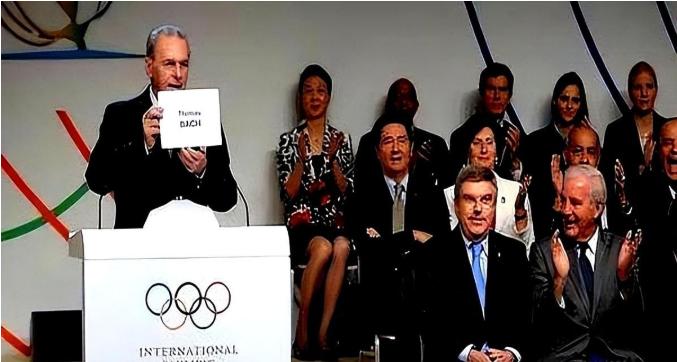 国际奥委会急了，多次想让中国申办奥运会，可中国完全不搭理，主要原因还是西方国家太