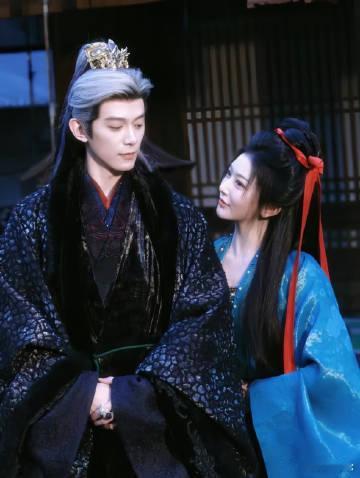 孔雪儿俞浅浅破碎感孔雪儿的演技是细腻而深刻的，她将俞浅浅的多重身份演绎得游刃有